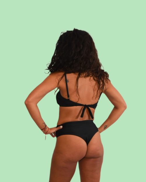 bombacha Vanina,tiro alto less, color negro